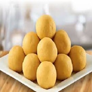 Besan ladoo