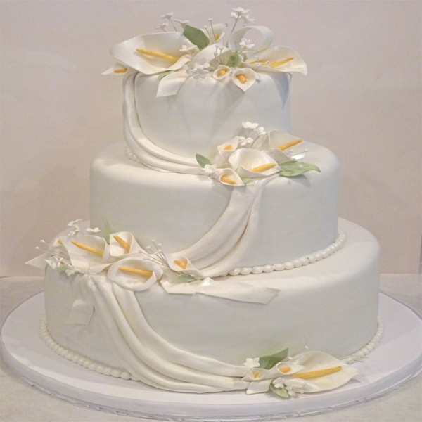 Royal Lily love cake